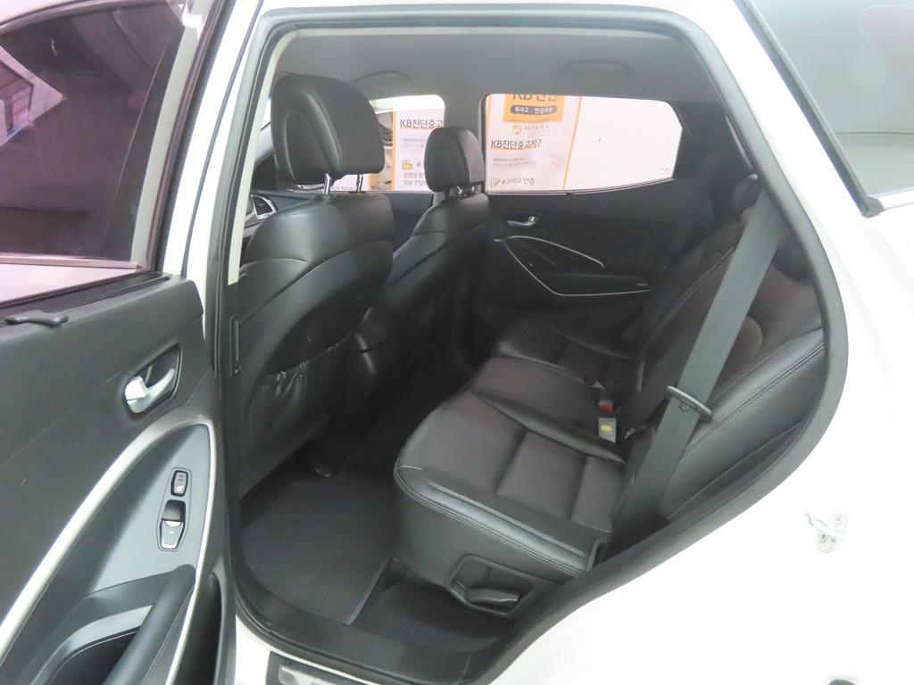 HYUNDAI Santa Fe - Vista 6