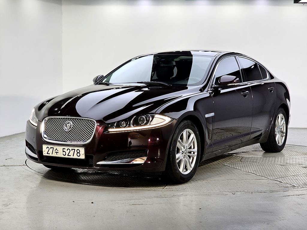 Jaguar XF 2012 Negro - Importación desde Corea - HF Imports Iquique - Foto 1