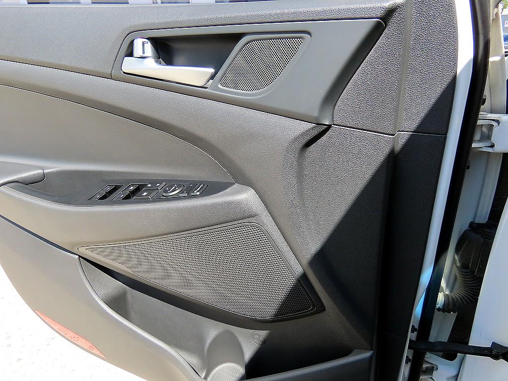 HYUNDAI Tucson - Vista 11