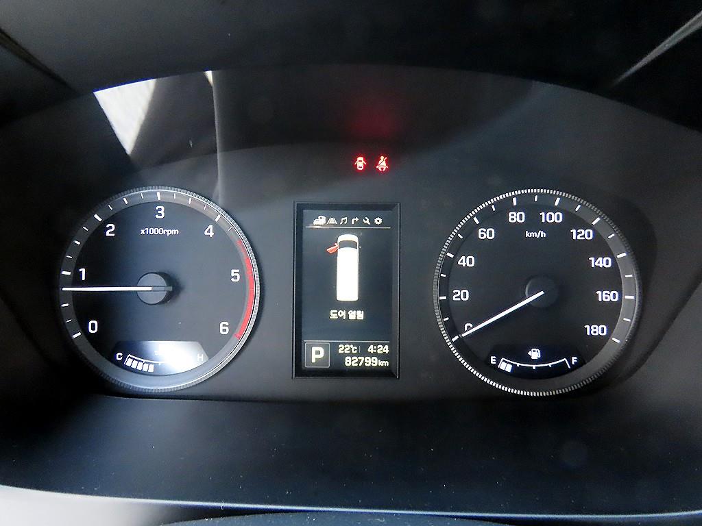 HYUNDAI Solati - Vista 10