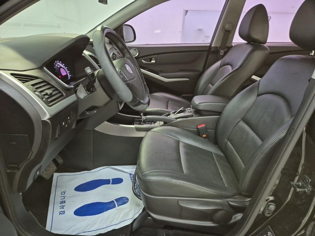 Ssangyong Korando - Vista 11