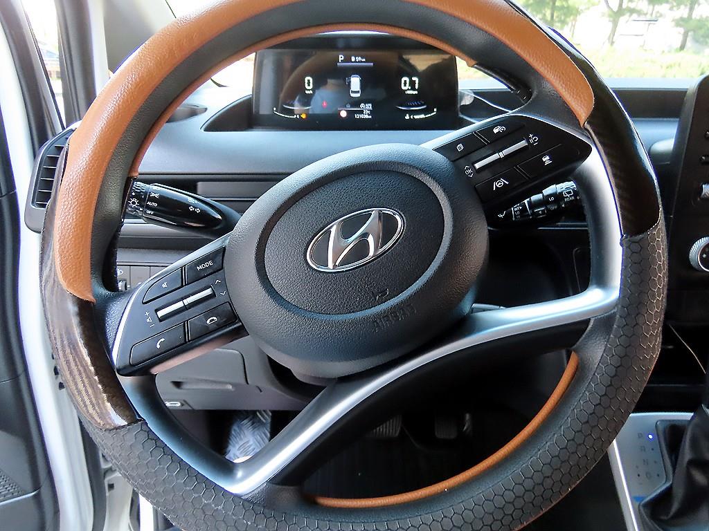 HYUNDAI Staria - Vista 8