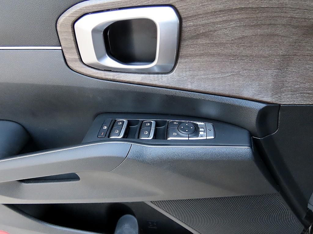 KIA Sorento - Vista 11