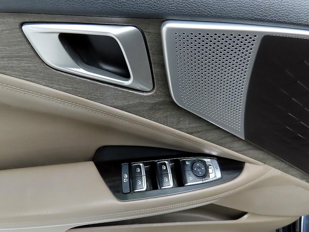 KIA K8 - Vista 11