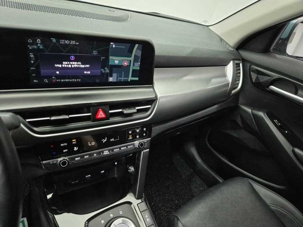 KIA Seltos - Vista 10