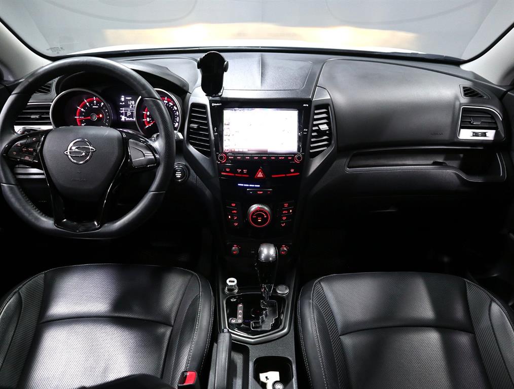 Ssangyong Tivoli - Vista 5