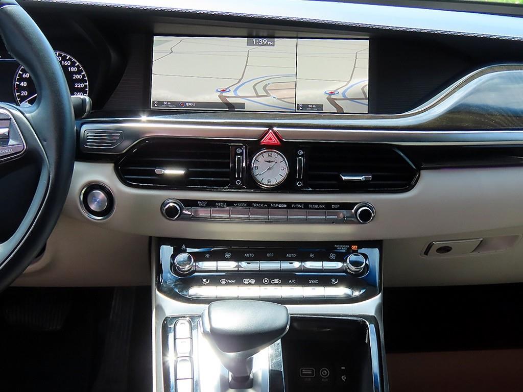 Genesis EQ900 - Vista 11