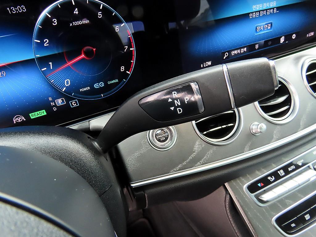 Mercedes Benz E class - Vista 11