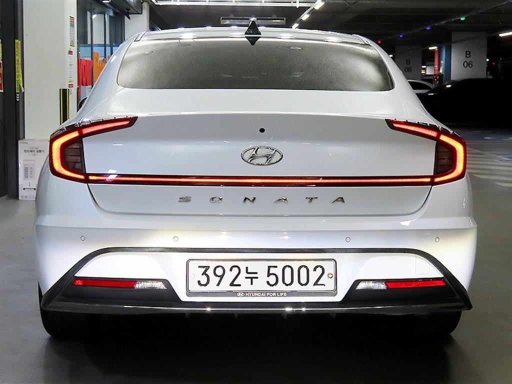 HYUNDAI Sonata - Vista 5