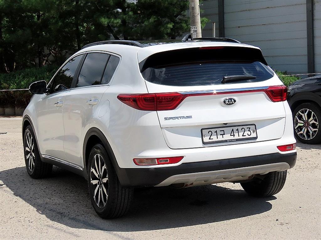 KIA Sportage - Vista 3