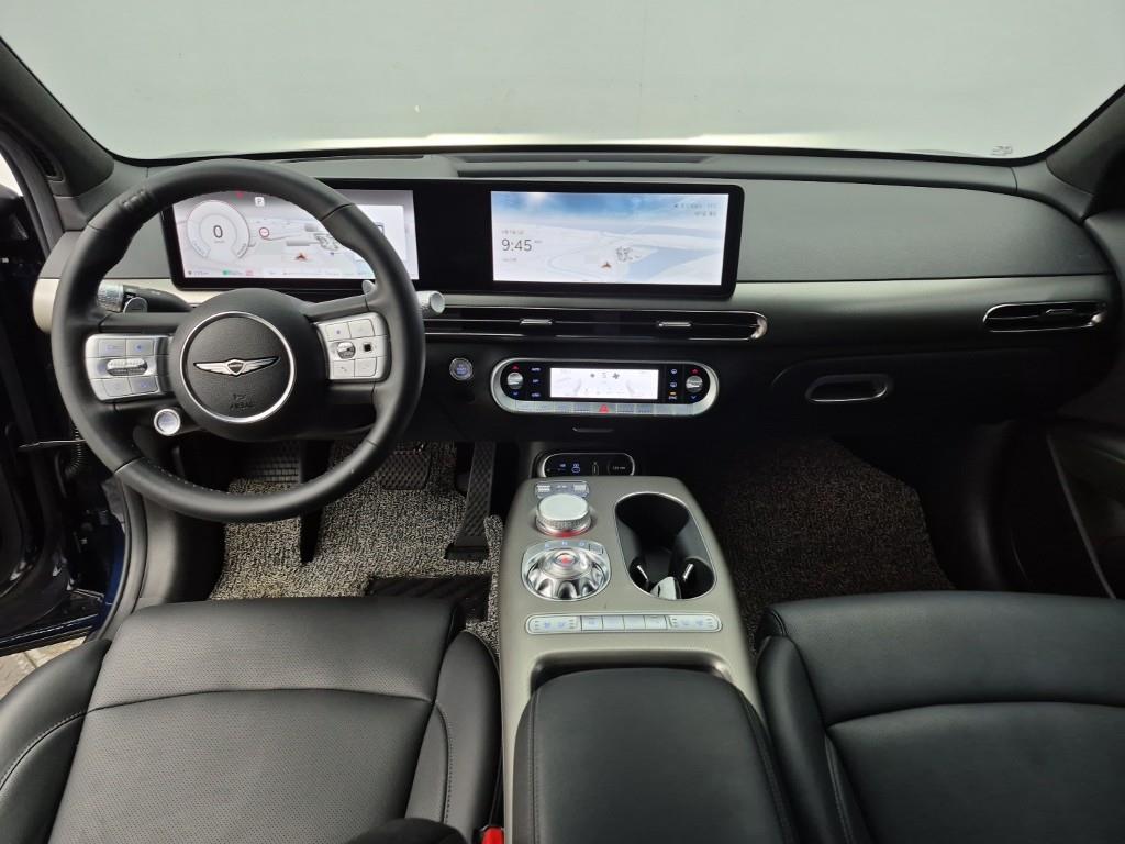 Genesis GV60 - Vista 5