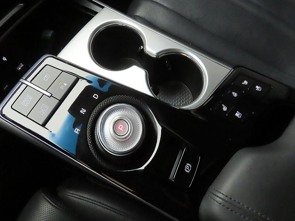 KIA K8 - Vista 10