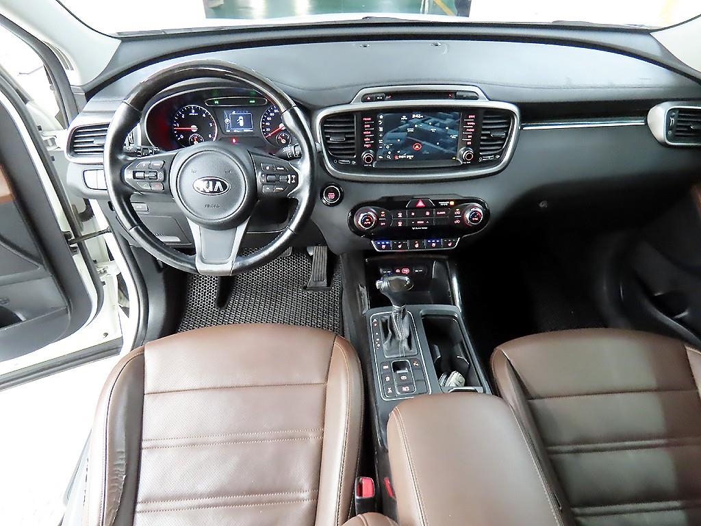 KIA Sorento - Vista 7