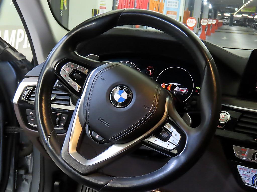 BMW 5 Series - Vista 8