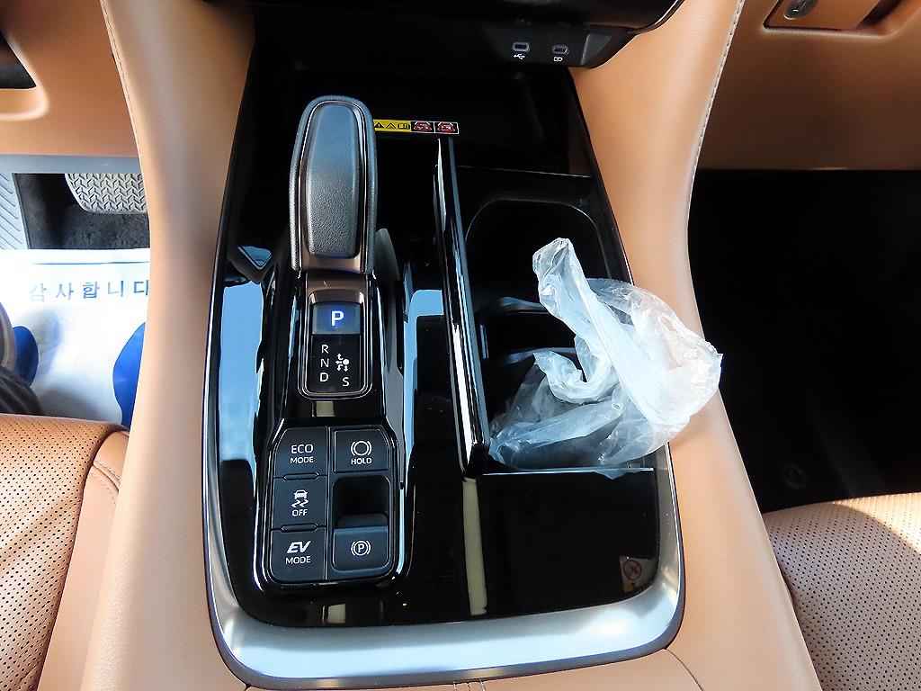Toyota Alphard - Vista 11
