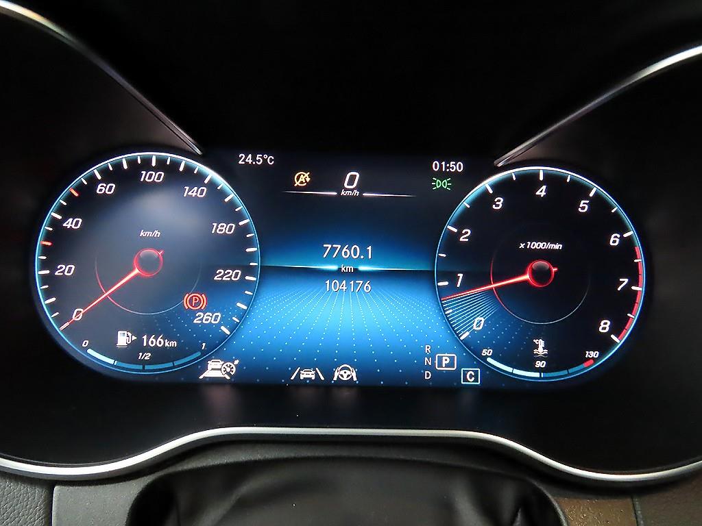 Mercedes Benz C Class - Vista 8