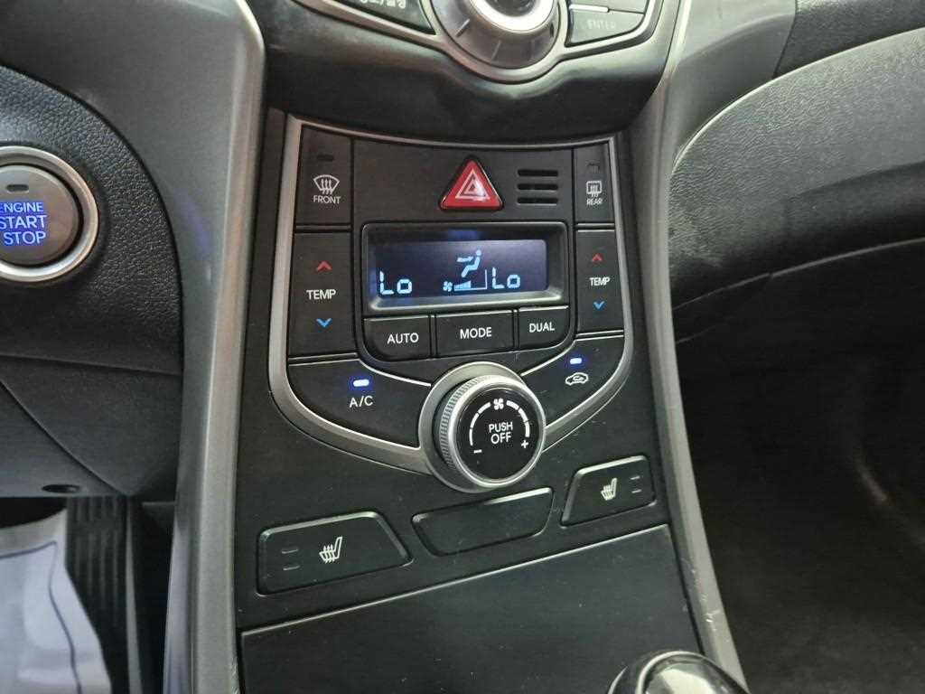 HYUNDAI Avante 2015 Blanco - Importación desde Corea - HF Imports Iquique - Foto 16