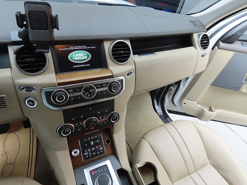Land Rover Discovery 2016 Blanco - Importación desde Corea - HF Imports Iquique - Foto 7