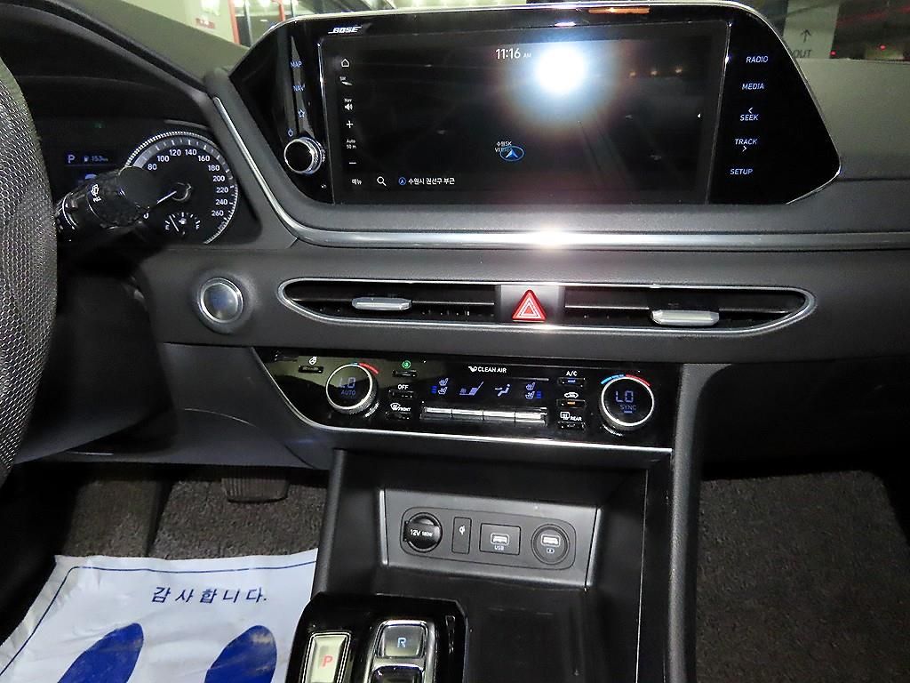HYUNDAI Sonata - Vista 11
