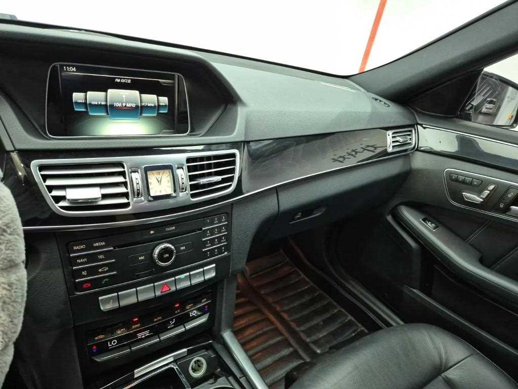 Mercedes Benz E class - Vista 10