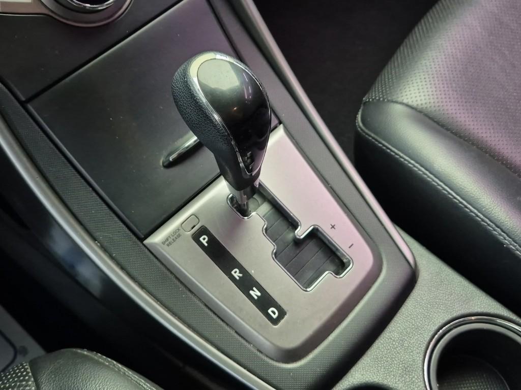 HYUNDAI Avante - Vista 6