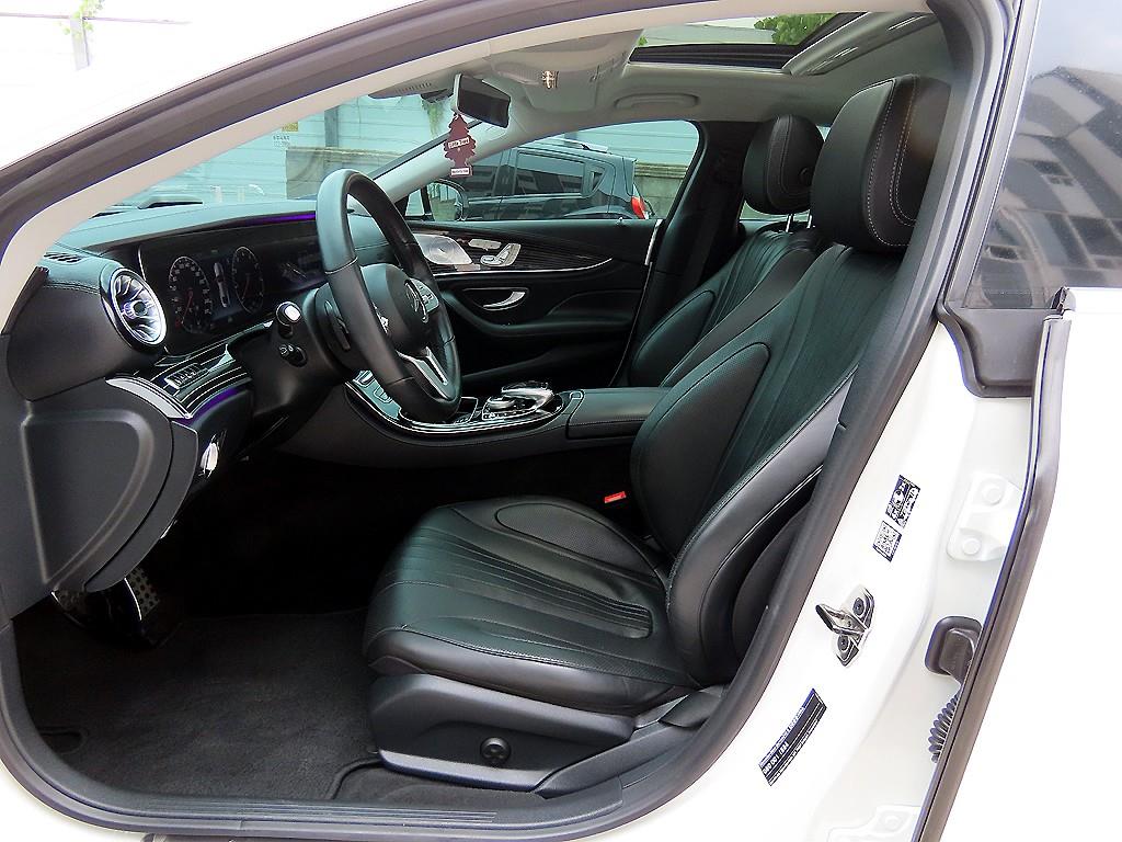Mercedes Benz CLS Class - Vista 5