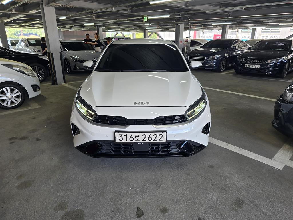 KIA K3 2022 Blanco - Importación desde Corea - HF Imports Iquique - Foto 1