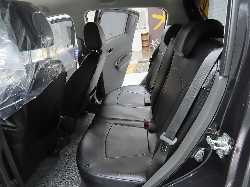 Chevrolet Spark 2014 Negro - Importación desde Corea - HF Imports Iquique - Foto 10