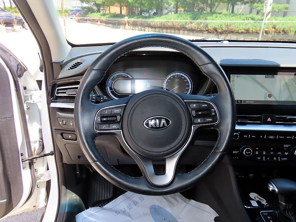 KIA Niro - Vista 8