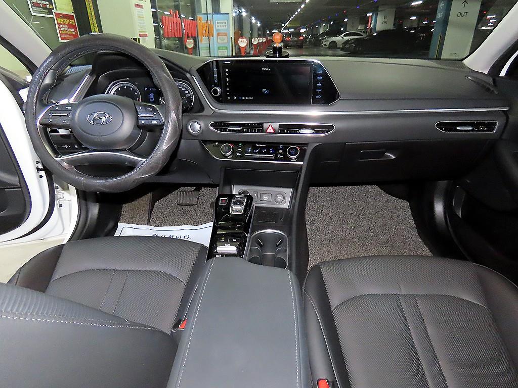 HYUNDAI Sonata - Vista 10