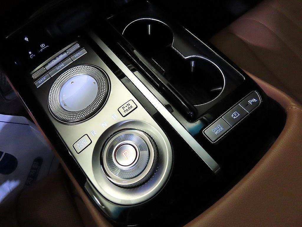 Genesis G80 - Vista 12