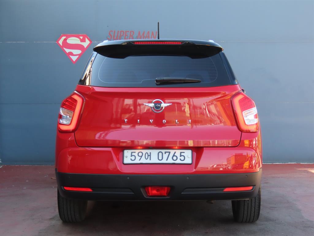 Ssangyong Tivoli - Vista 7