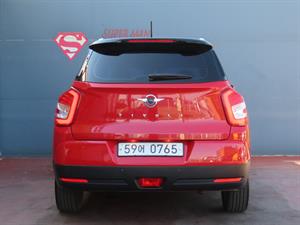 Ssangyong Tivoli - Vista 8