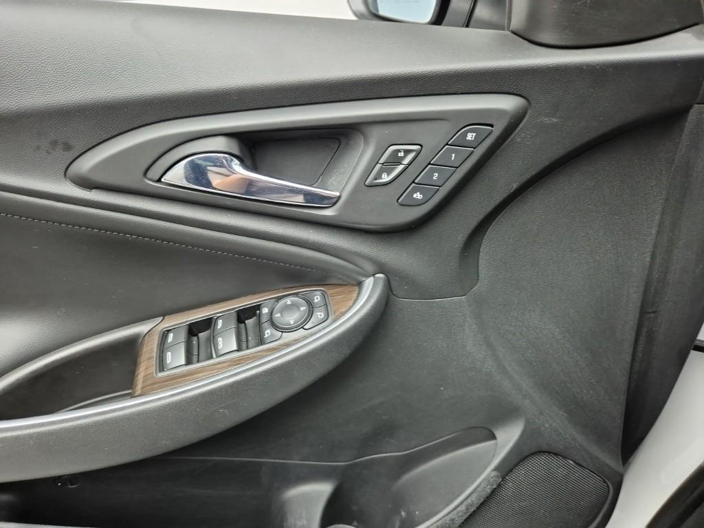 Chevrolet Malibu 2017 Blanco - Importación desde Corea - HF Imports Iquique - Foto 16
