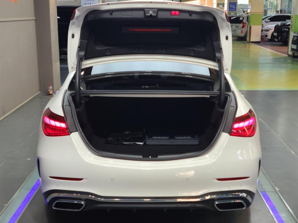 Mercedes Benz C Class - Vista 7