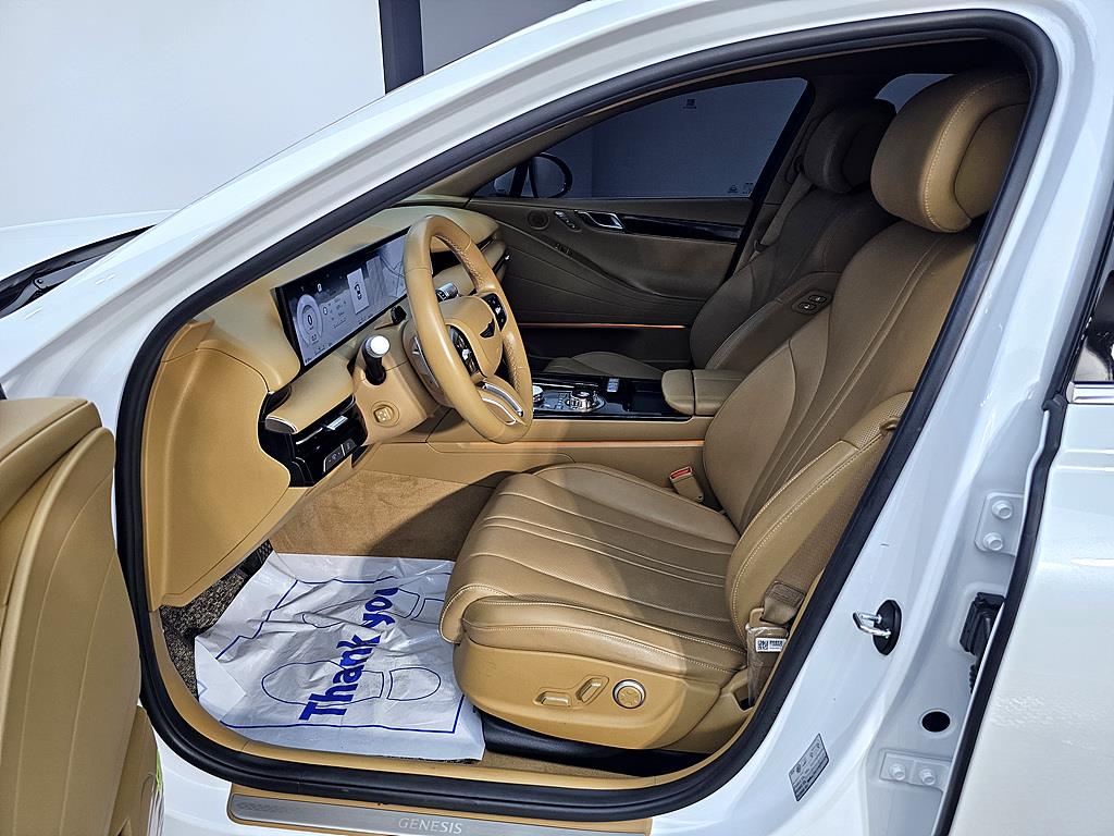 Genesis G80 - Vista 8