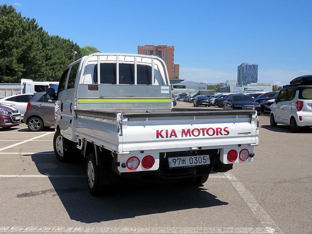 Small Truck Cargo (small) - Vista 3