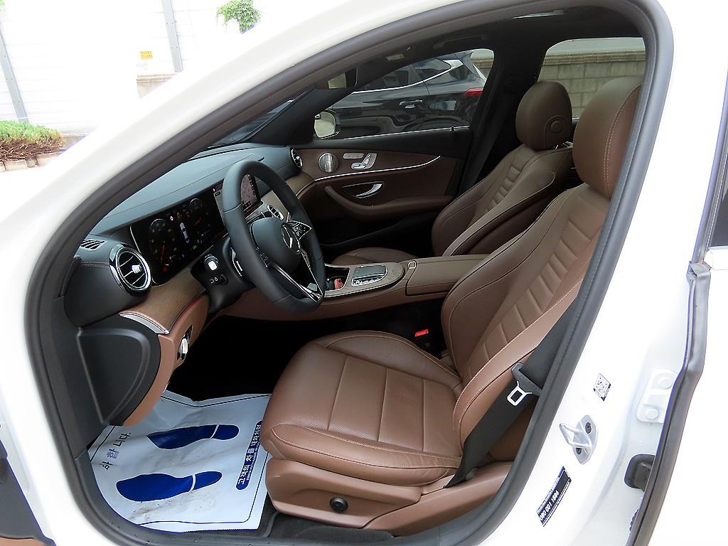 Mercedes Benz E class - Vista 5