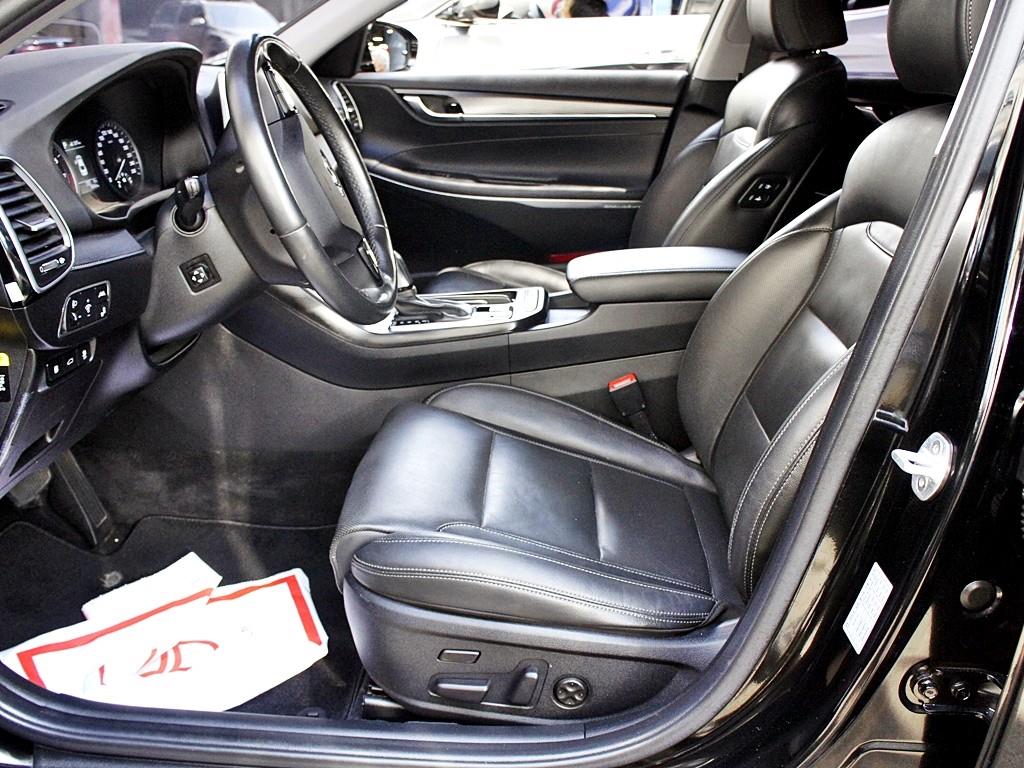 HYUNDAI Grandeur - Vista 8
