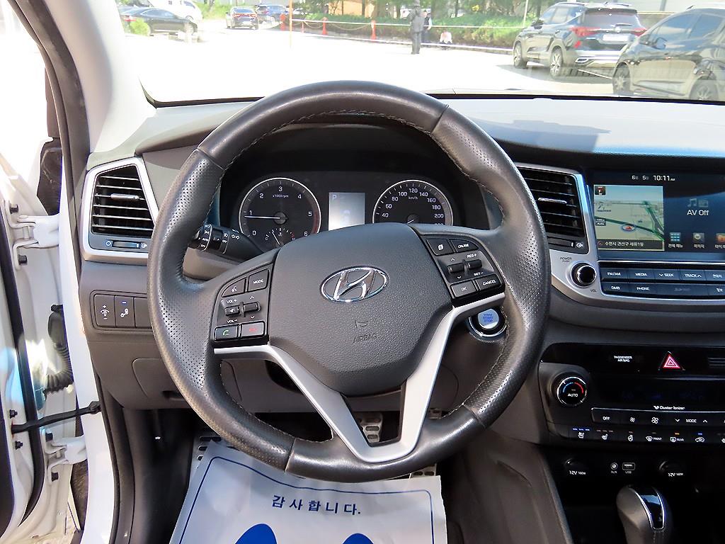 HYUNDAI Tucson - Vista 8