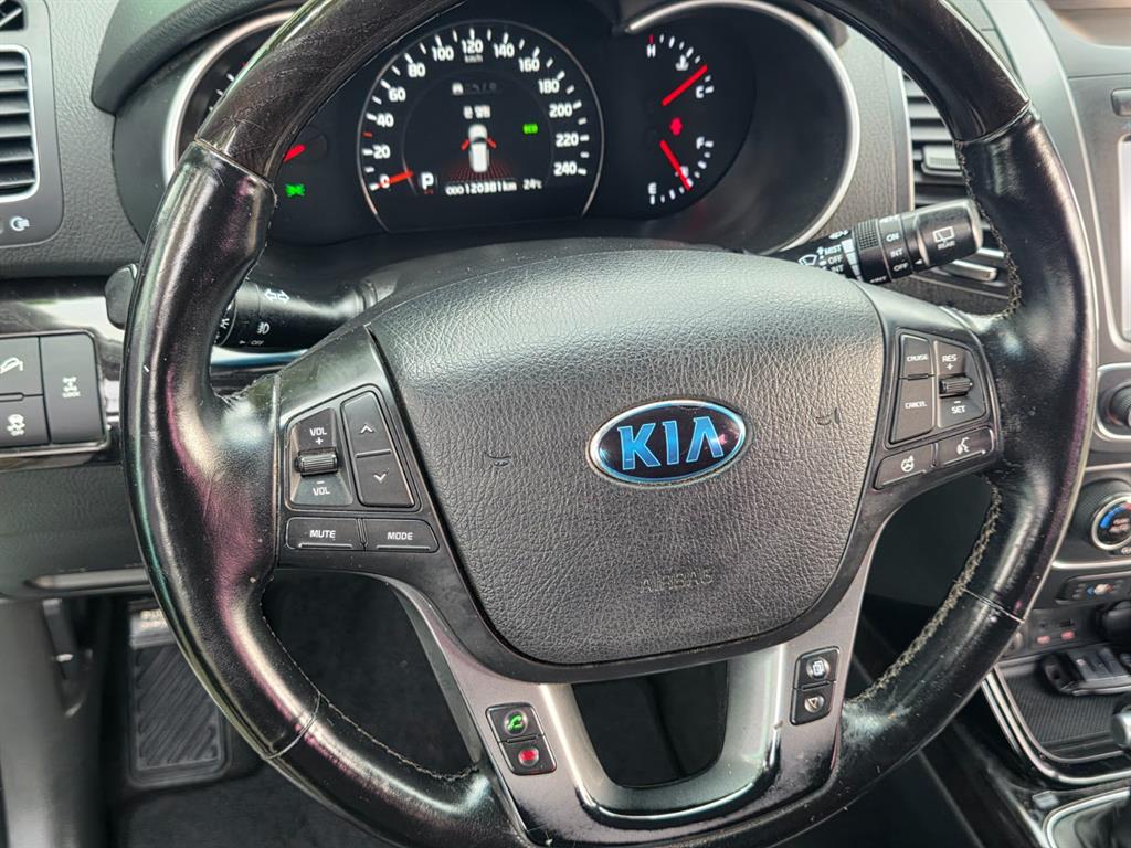 KIA Sorento - Vista 12