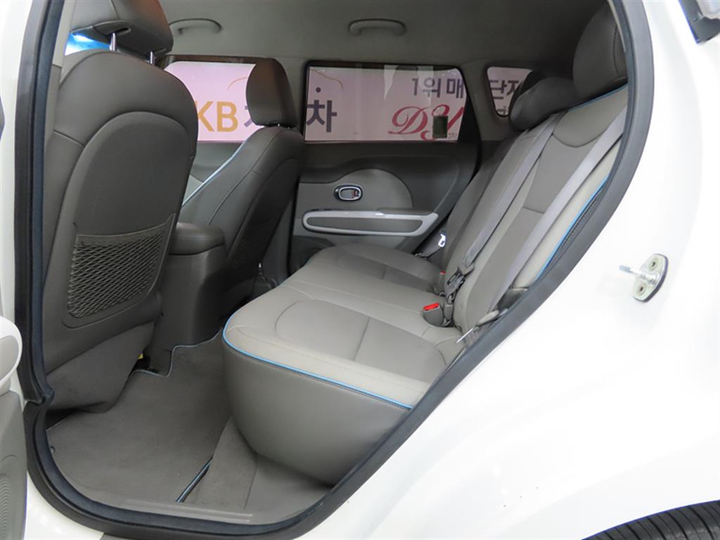 KIA Soul - Vista 6