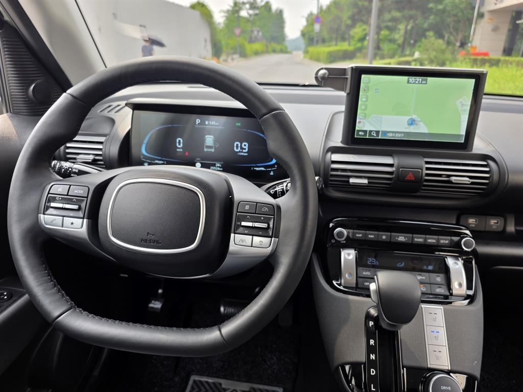 HYUNDAI Casper - Vista 10