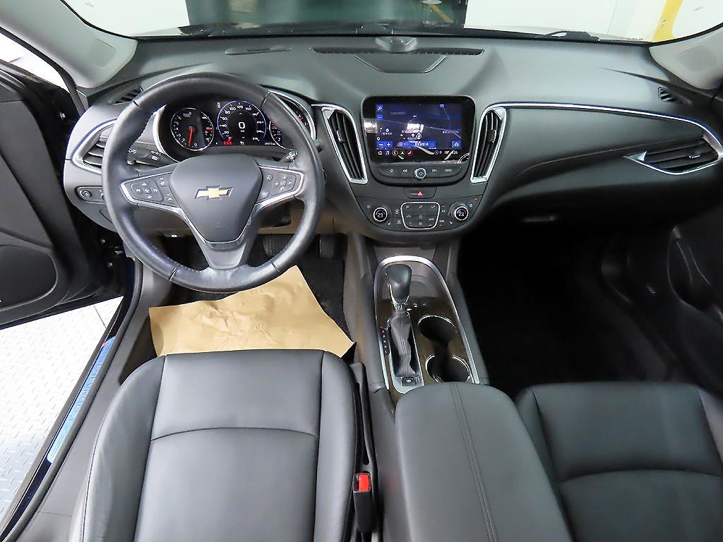 Chevrolet Malibu - Vista 7