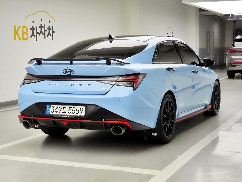 HYUNDAI Avante - Vista 4