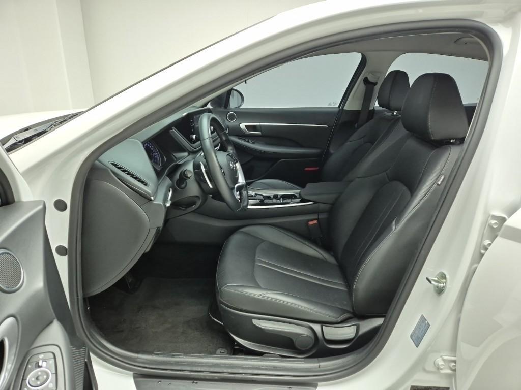 HYUNDAI Sonata - Vista 11