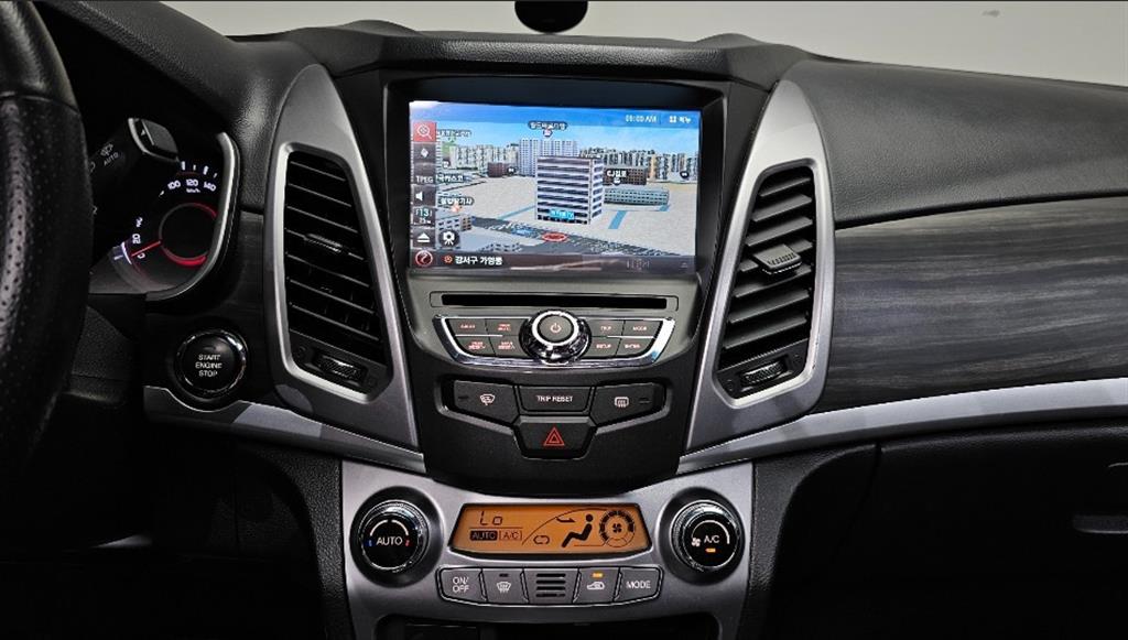 Ssangyong Korando 2016 Negro - Importación desde Corea - HF Imports Iquique - Foto 19