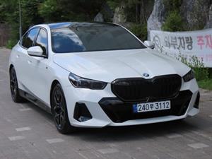 BMW 5 Series - Vista 4