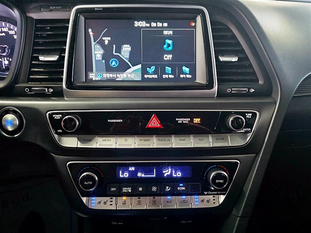HYUNDAI Sonata - Vista 7
