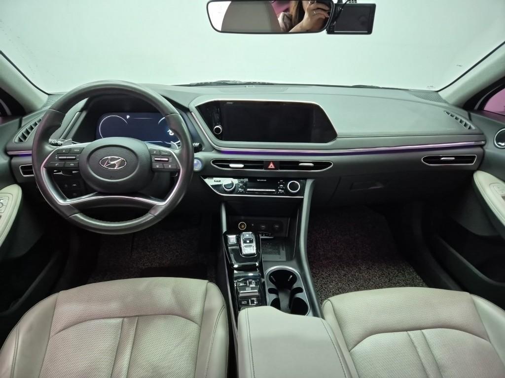 HYUNDAI Sonata - Vista 11